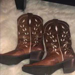 Ariat Sonora brown leather western boots!